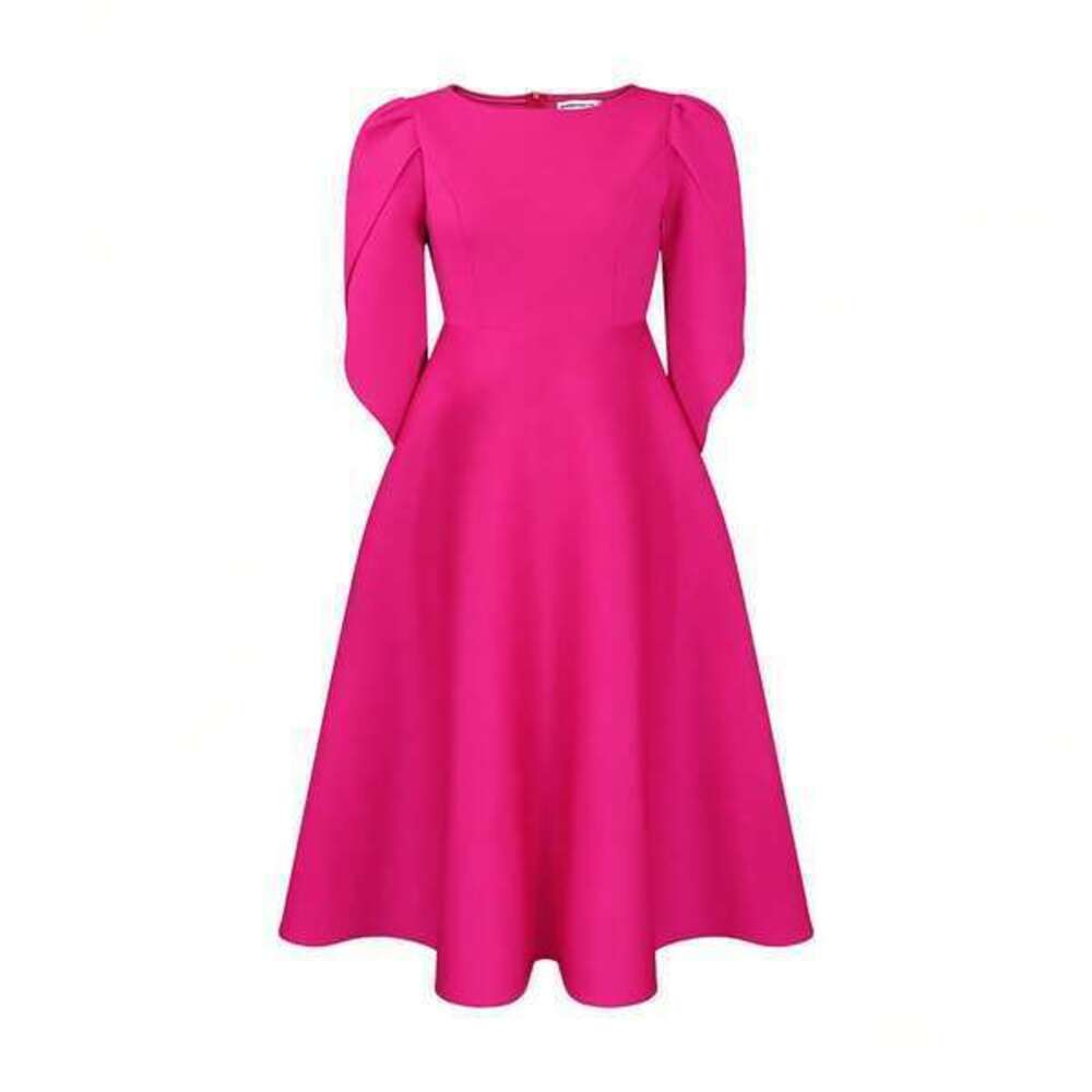 D413 Autumn Fashionable Party Dress With Large Hem
